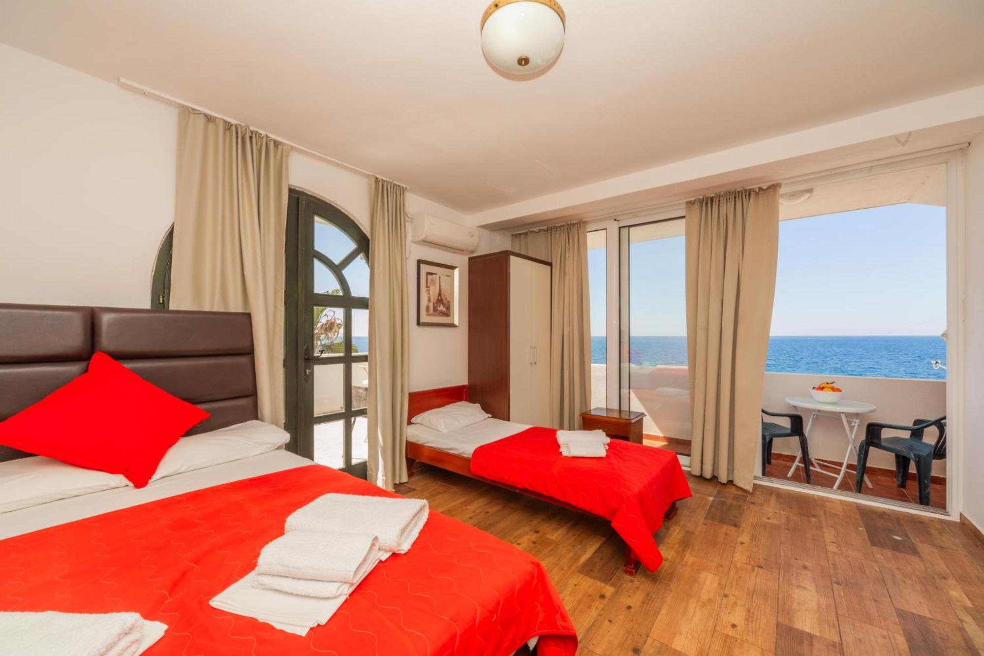 David Apartments And Rooms Dobra Voda Luaran gambar