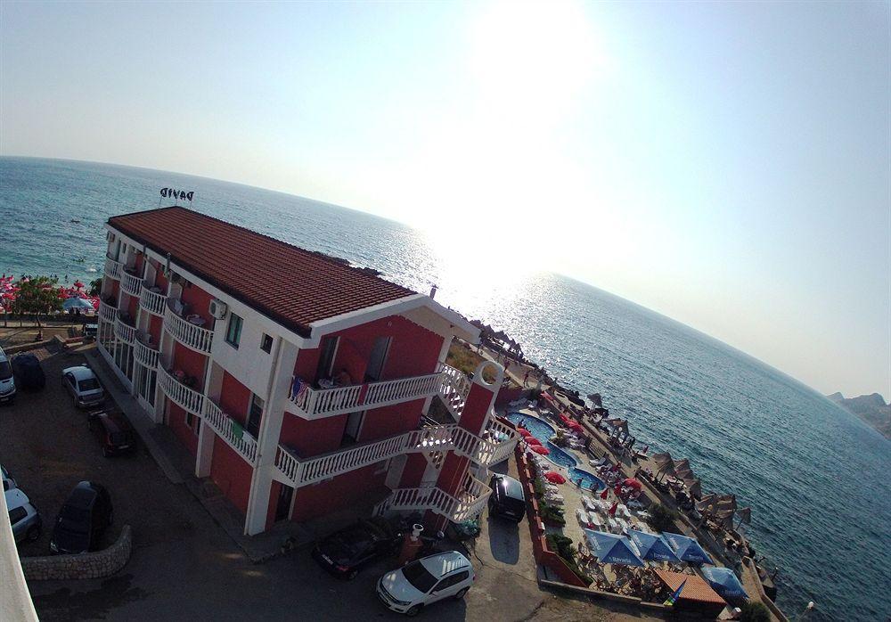 David Apartments And Rooms Dobra Voda Luaran gambar