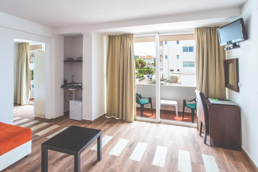 David Apartments And Rooms Dobra Voda Luaran gambar